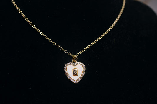 Elegant Heart pendant Necklace with crystal Accents