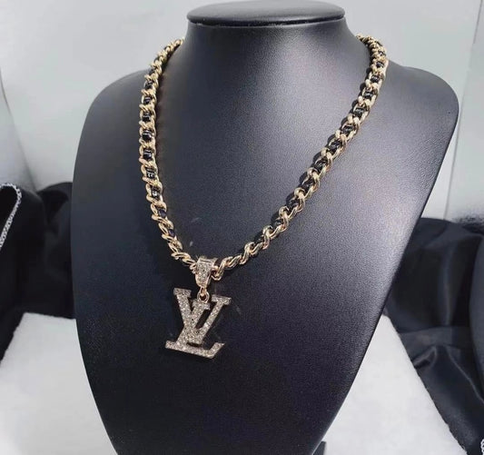 Lux Chain Necklace with Crystal Pendant